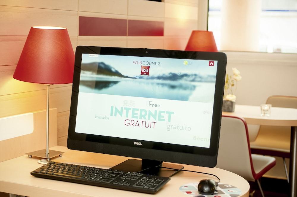Ibis Barcelona Aeropuerto * Viladecáns