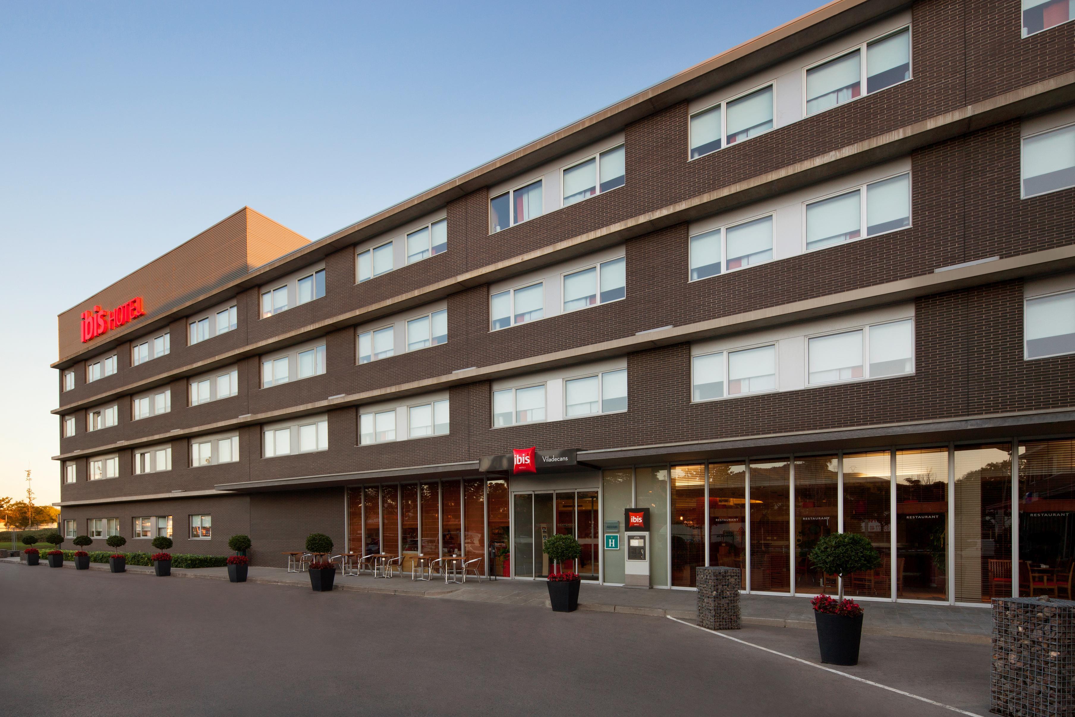 Ibis Barcelona Aeropuerto Hotel *